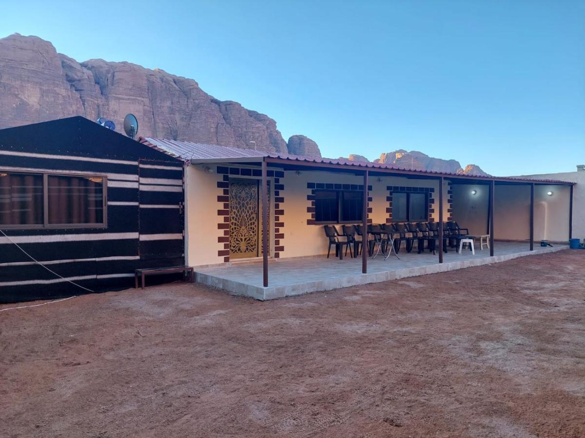 Wadi Rum Oryx Hostel & Tours Bagian luar foto