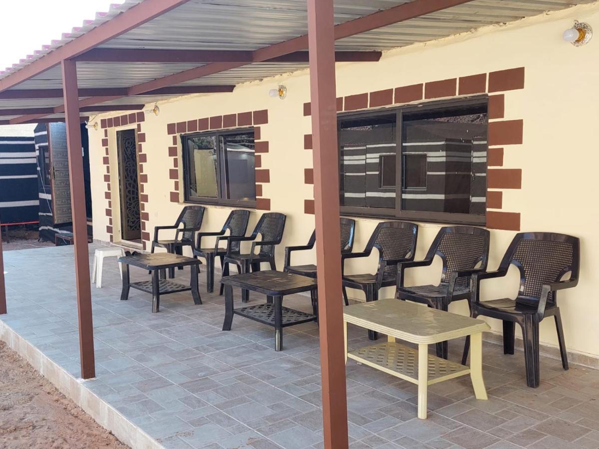 Wadi Rum Oryx Hostel & Tours Bagian luar foto