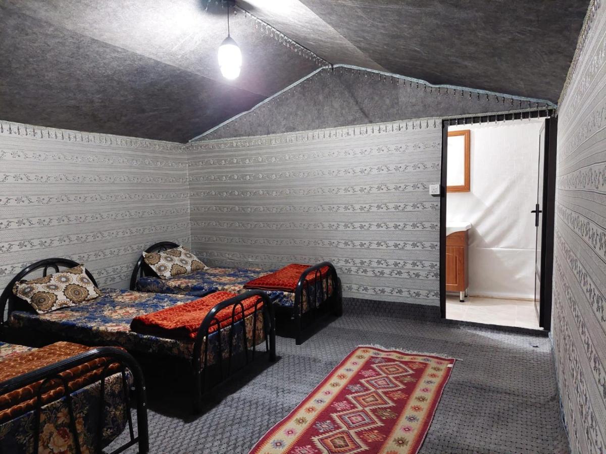 Wadi Rum Oryx Hostel & Tours Bagian luar foto