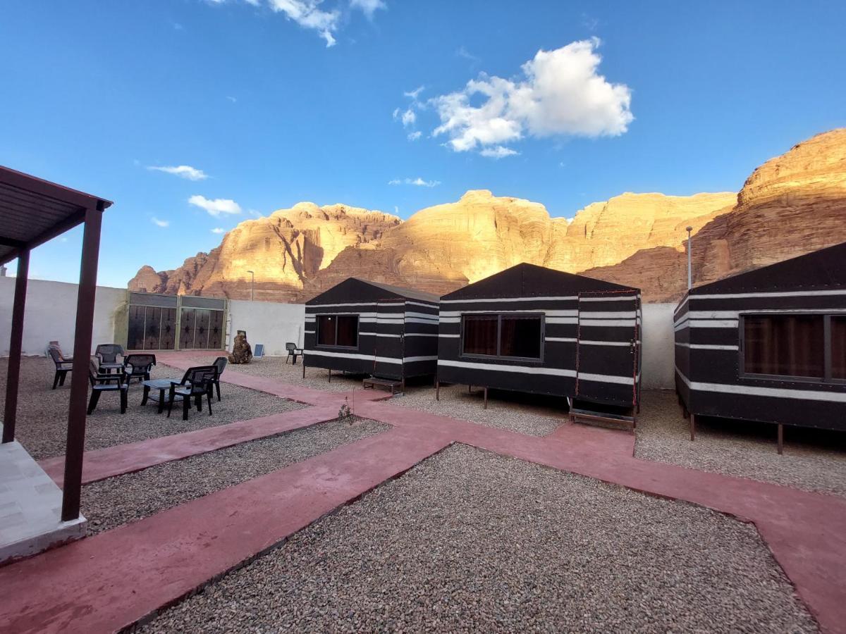Wadi Rum Oryx Hostel & Tours Bagian luar foto