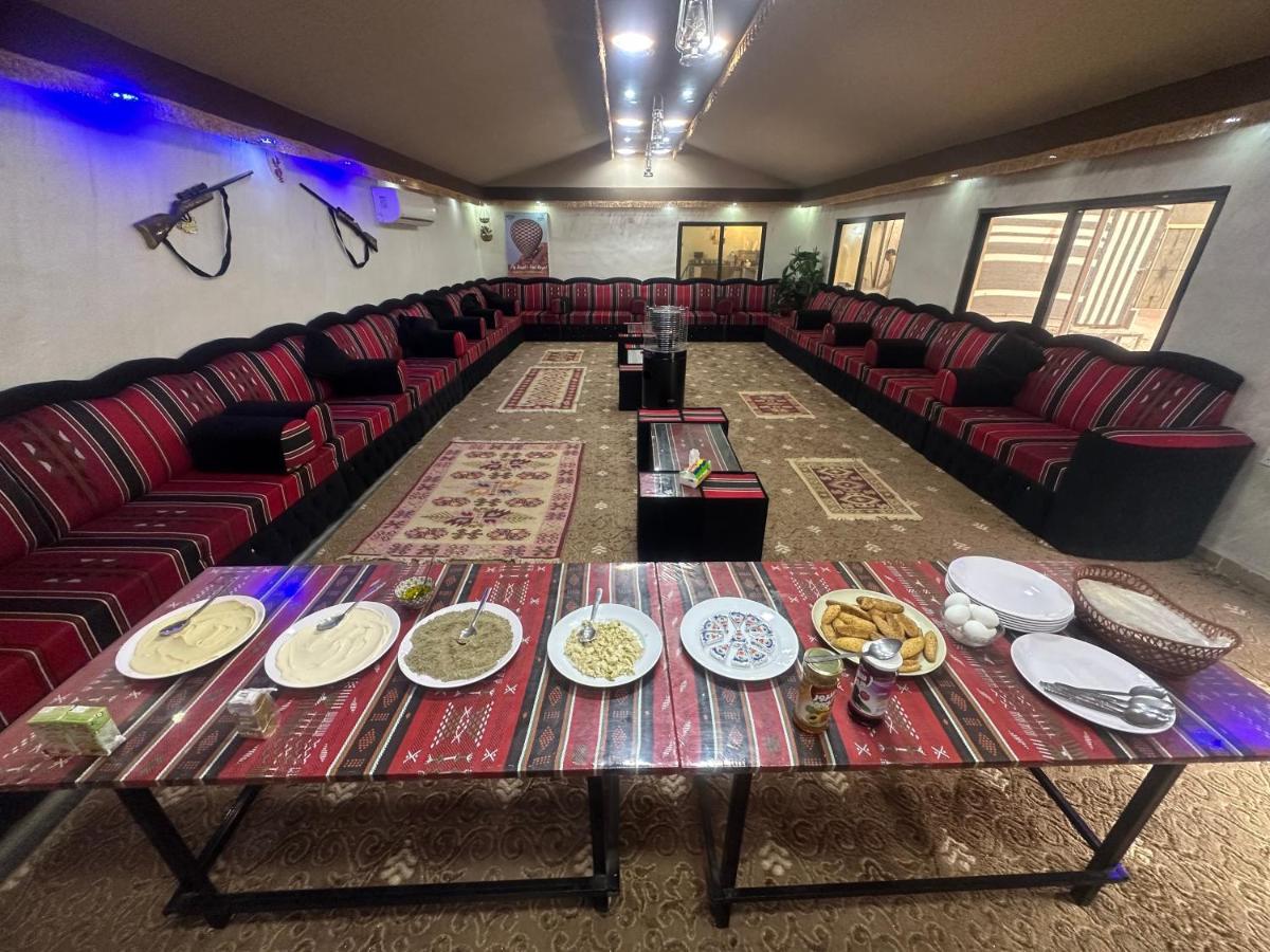 Wadi Rum Oryx Hostel & Tours Bagian luar foto