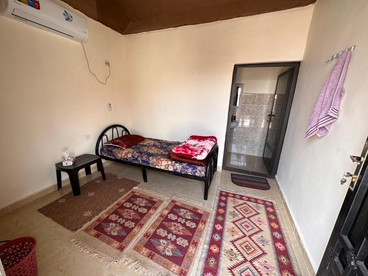 Wadi Rum Oryx Hostel & Tours Bagian luar foto